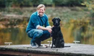 Dr. Lars Meyer mit seinem Labrador